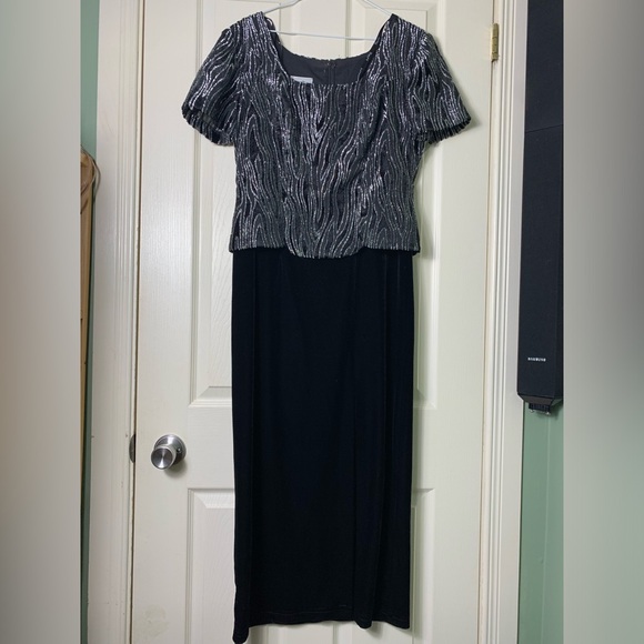 Joseph Ribkoff | Black Velvet Silver Metallic Short Sleeve Dress - 8 - Picture 1 of 12